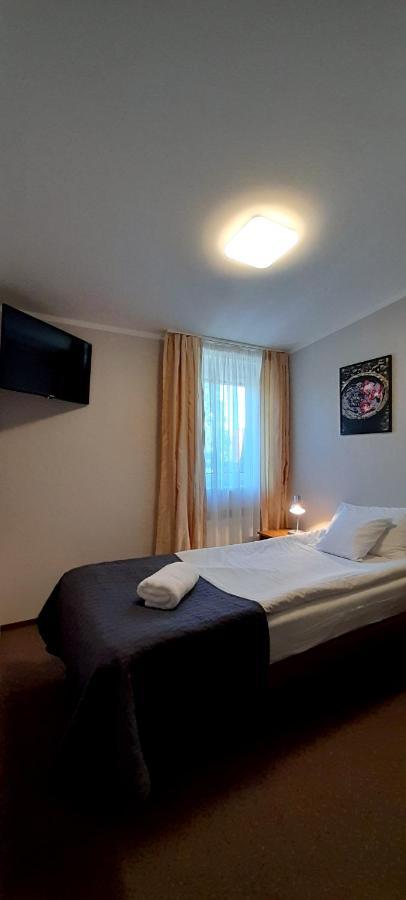 Astral Aparthotel Raszyn Kültér fotó